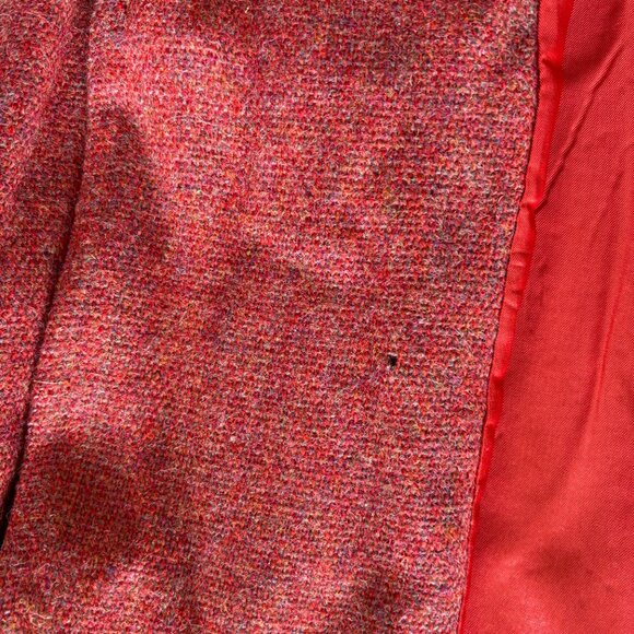 Vintage Cranberry Wool Tweed Weave Coat with Bakelite-Look Buttons Medium - Picture 11 of 16